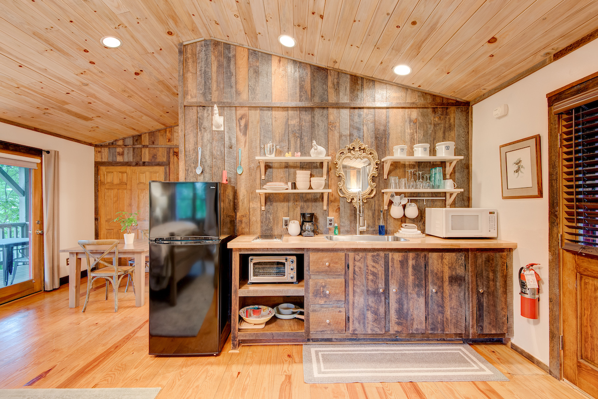 Kitchenette in Gazebo Cabin