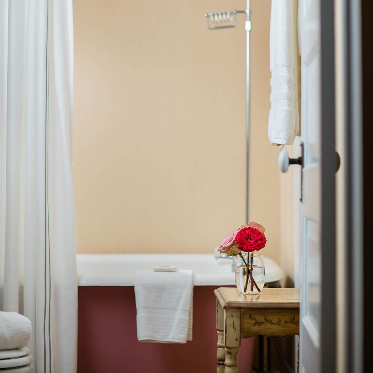 Bathroom in Nell's Room at the Mast Farm Inn