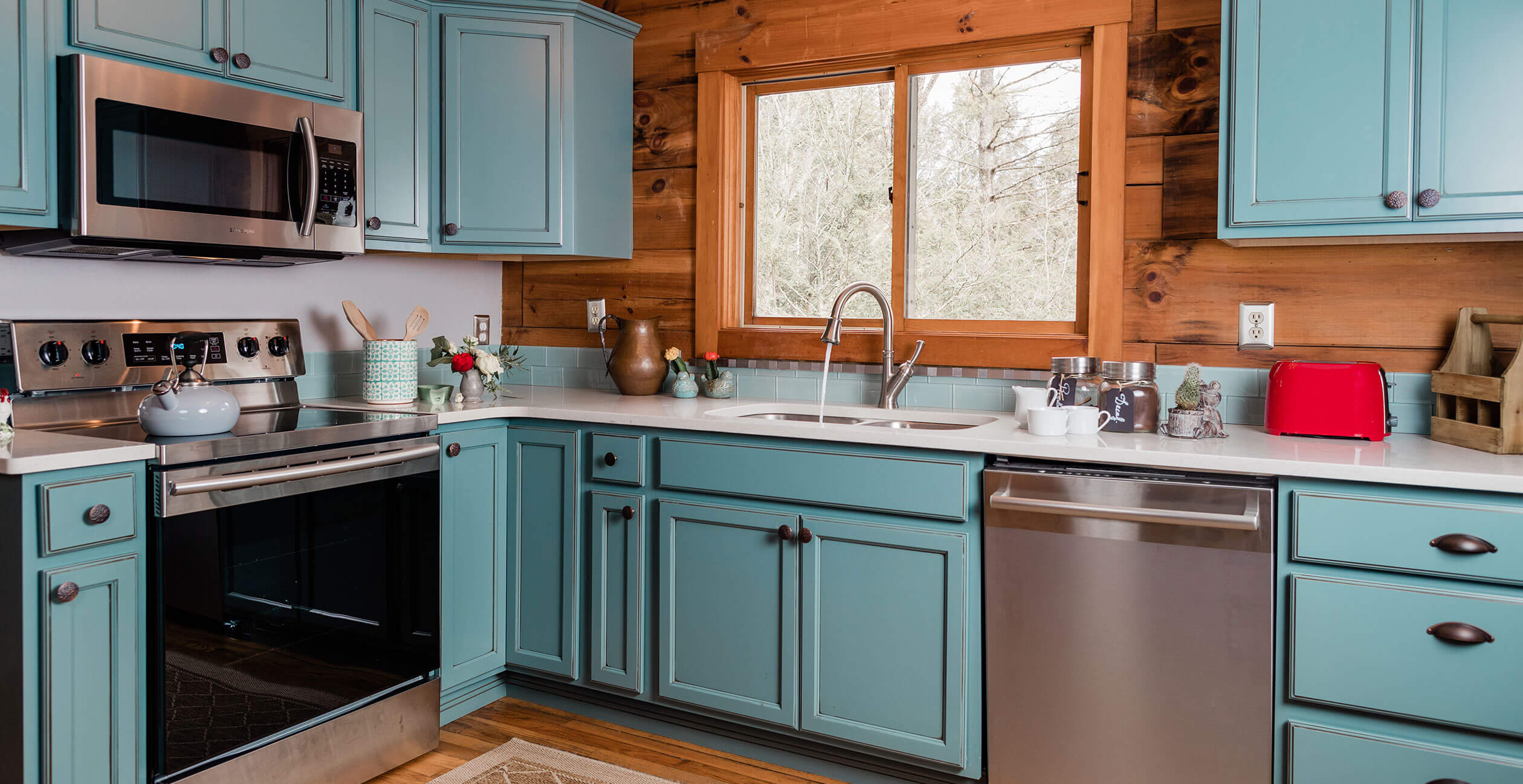 Full kitchen in the Raspberry Hill cabin near Boone, NC