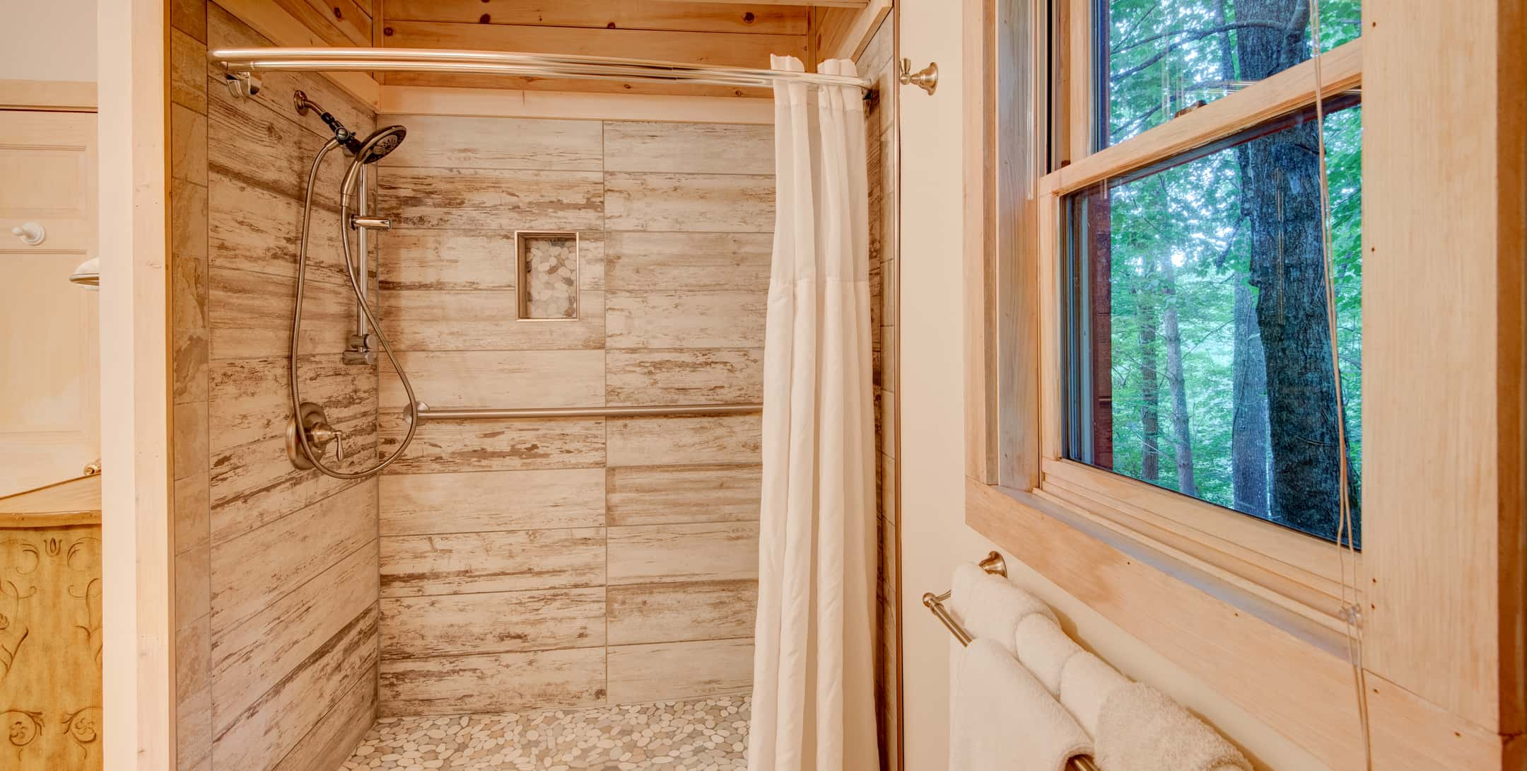 Walk in shower in Gazebo Cabin