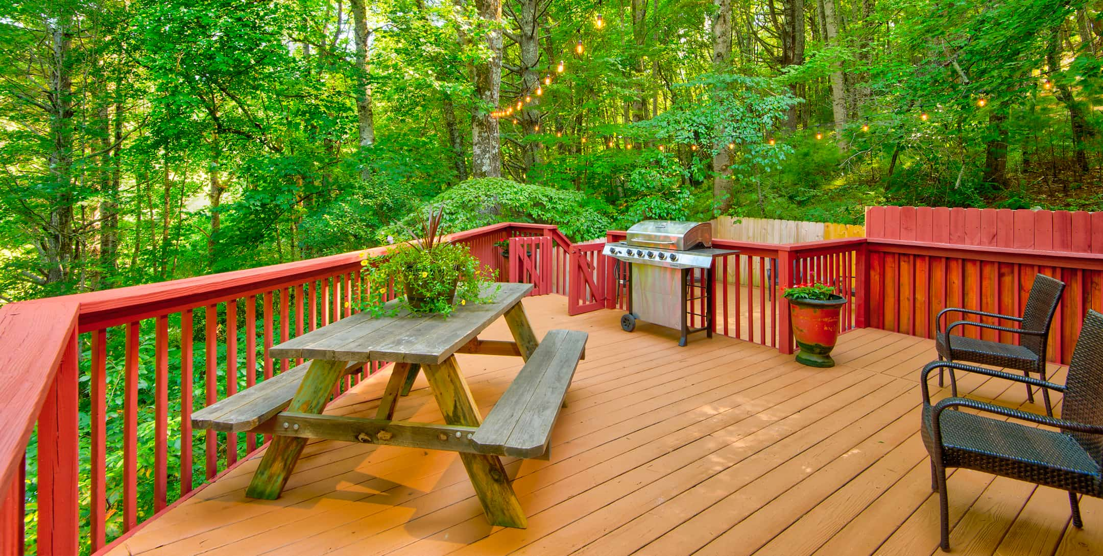 Seating areas on deck of Raspberry Hill