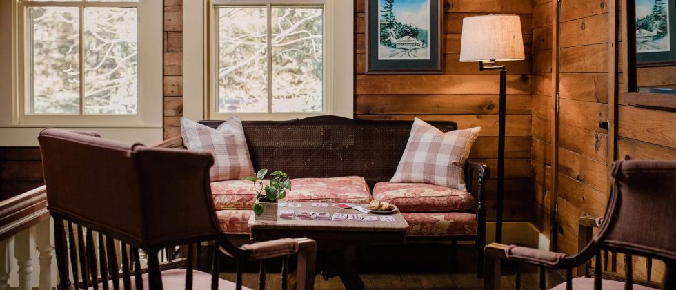 Sitting area with vintage furniture