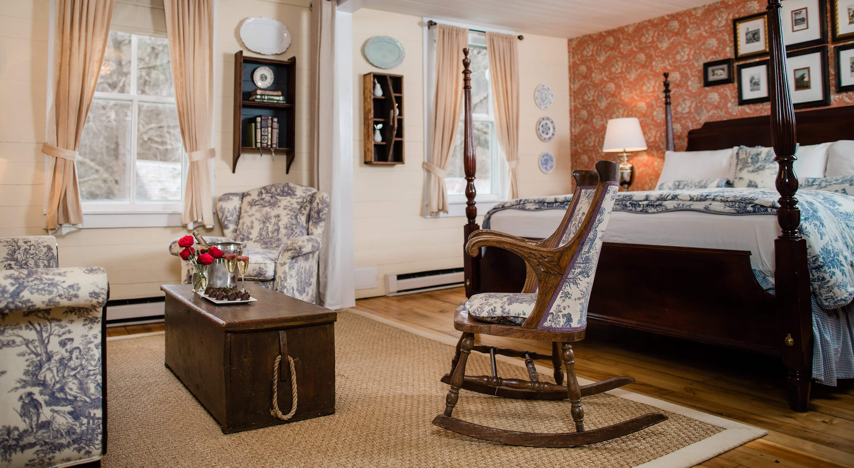 Nell's Room bed and seating area - North Carolina Cabin Rentals