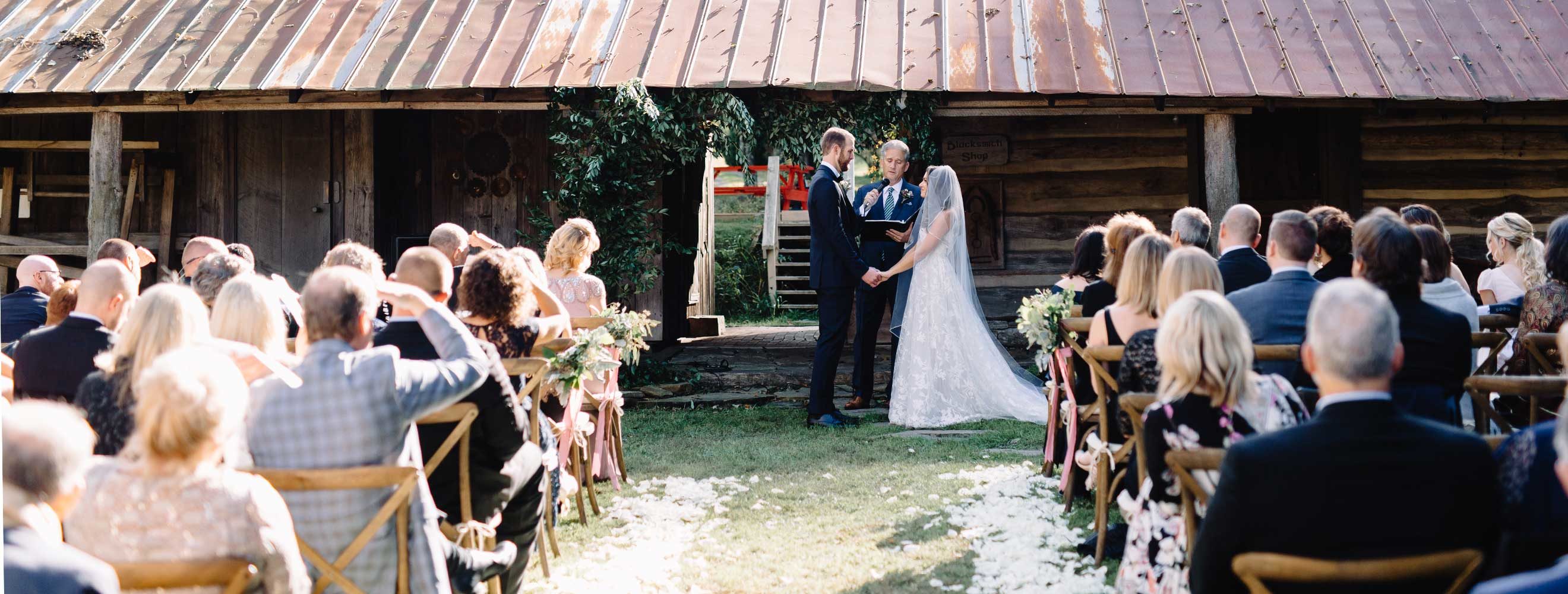 Large barn weddings at The Mast Farm Inn